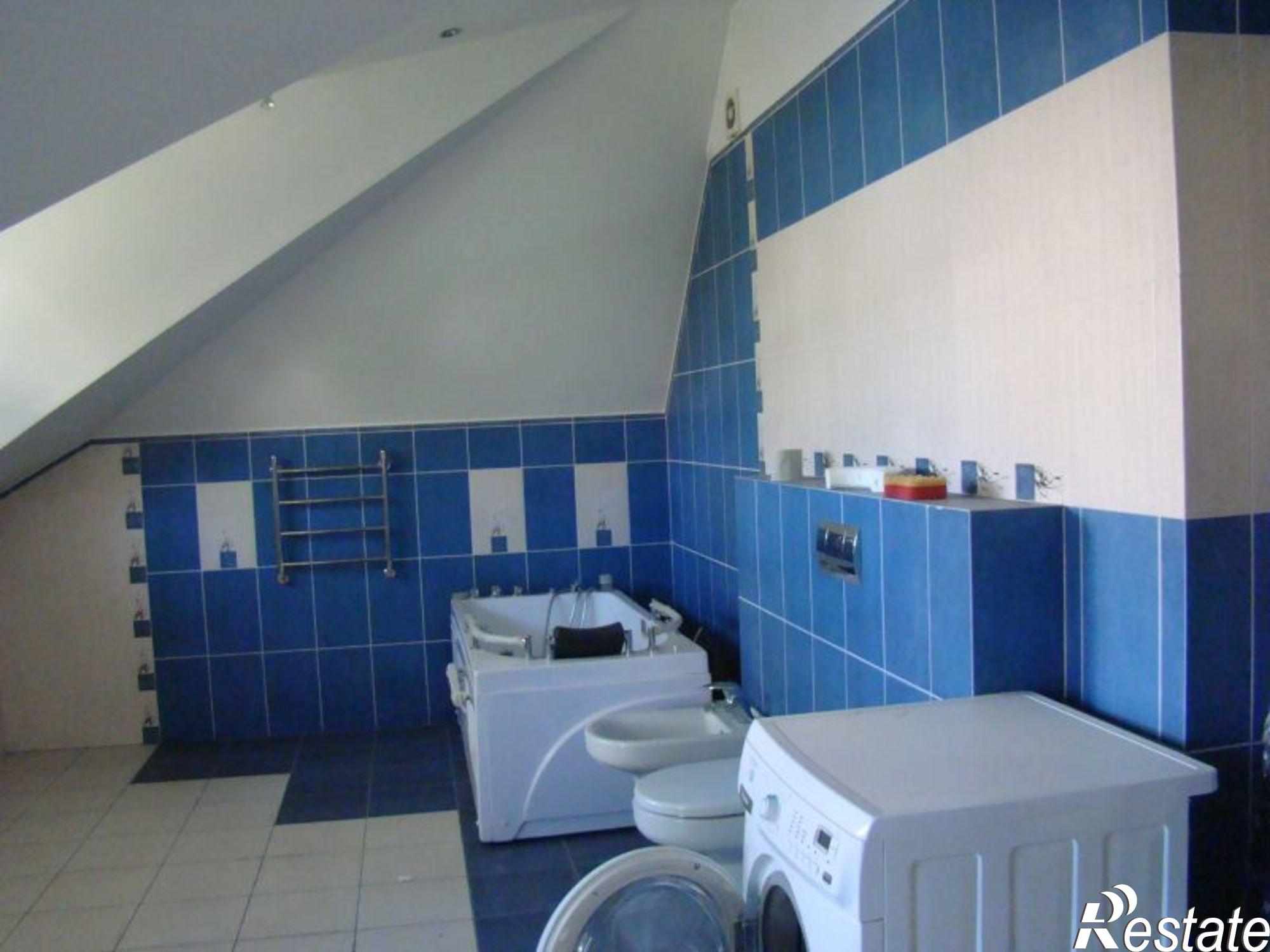 Купить дачу, дом, коттедж за 35 000 000 рублей на Береговая ул