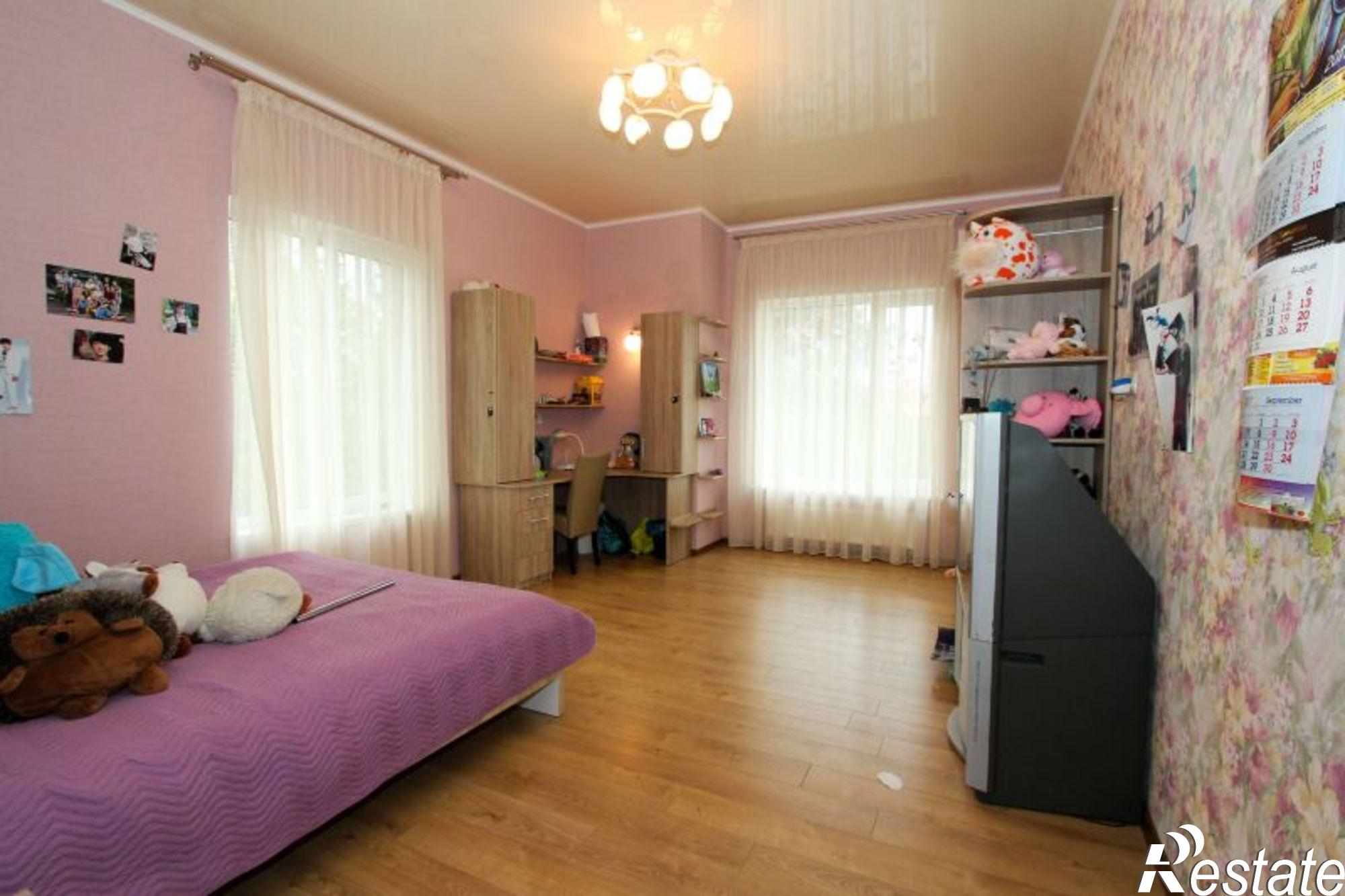 Купить дачу, дом, коттедж за 30 000 000 рублей на И.Сусанина ул