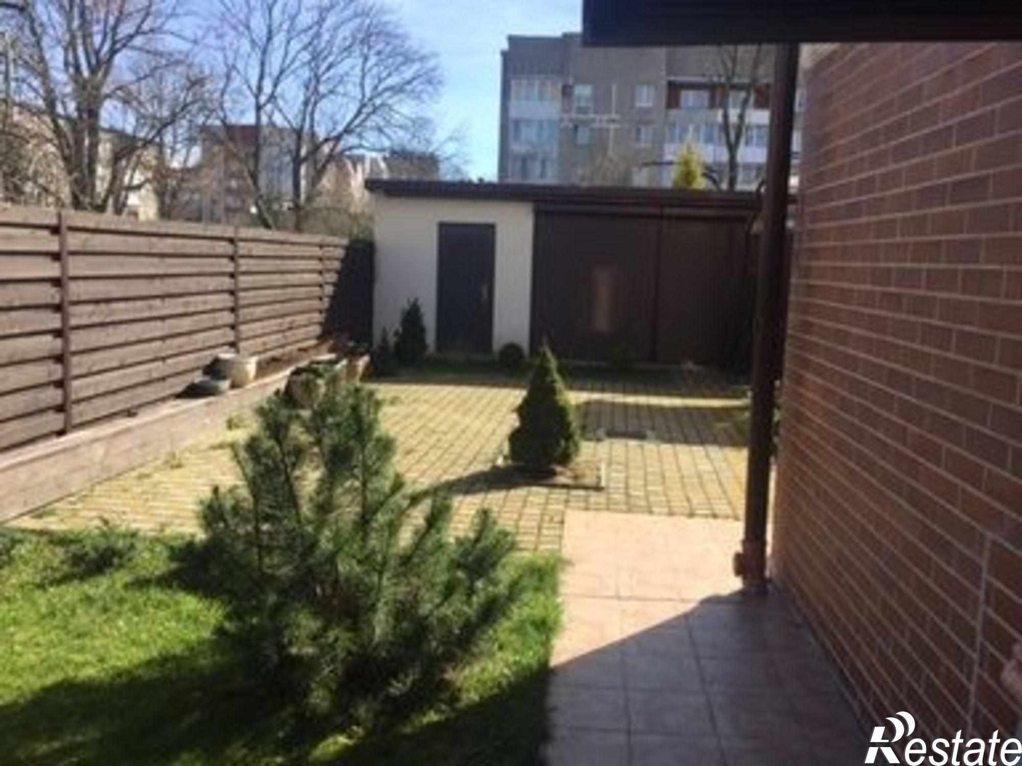 Купить дачу, дом, коттедж за 26 500 000 рублей на Чекистов ул