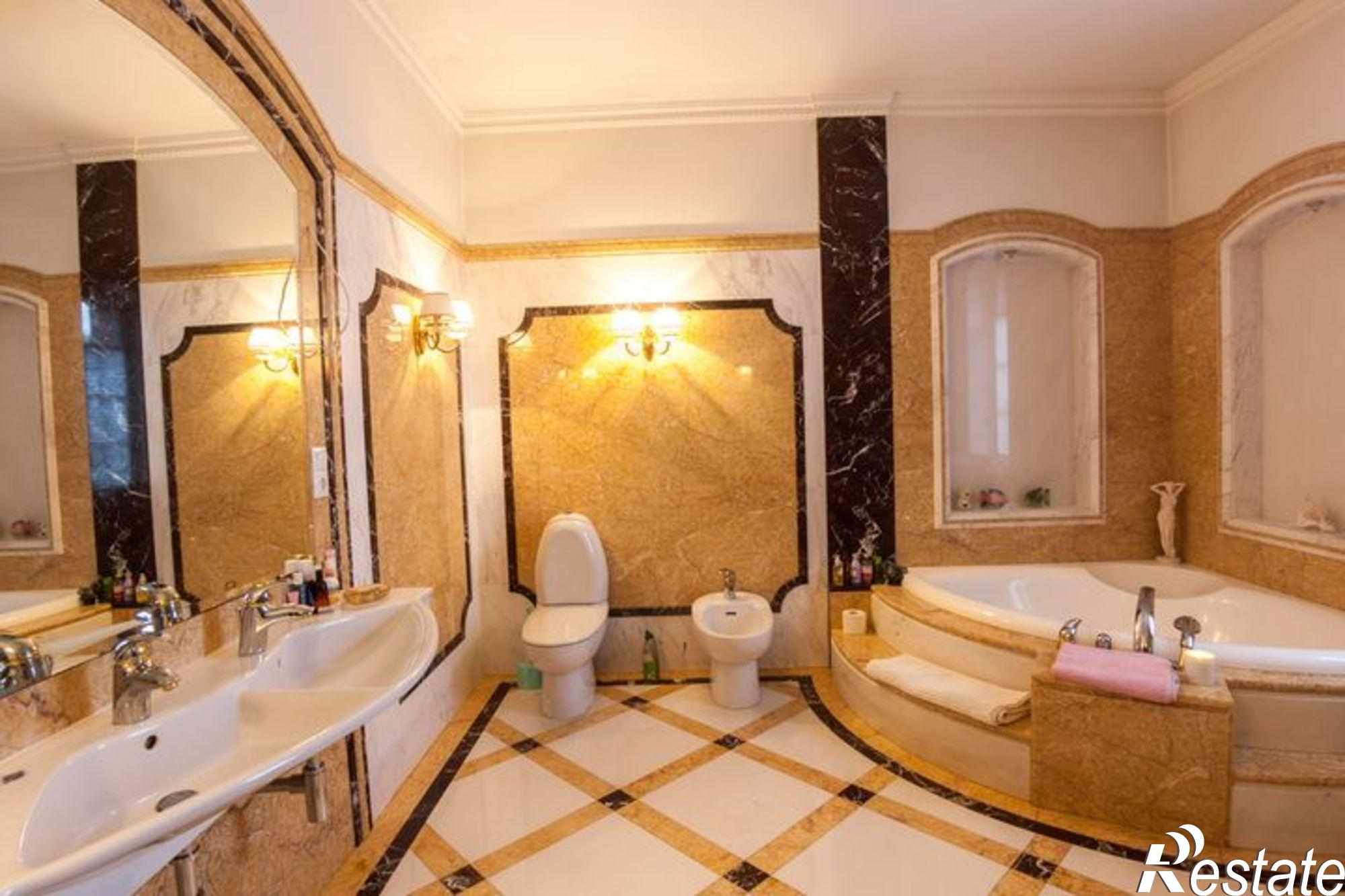 Купить дачу, дом, коттедж за 120 000 000 рублей на Д.Бедного ул