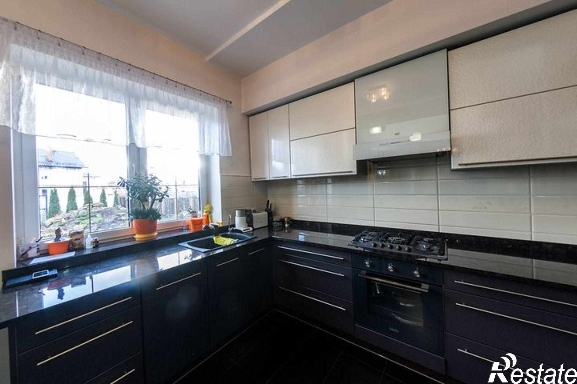 Купить дачу, дом, коттедж за 36 400 000 рублей на Цветочная ул