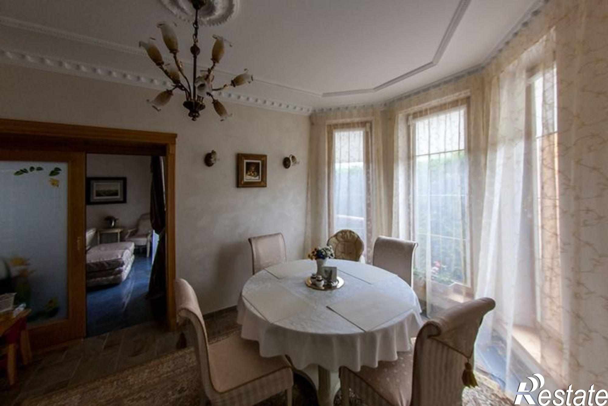 Купить дачу, дом, коттедж за 41 500 000 рублей на Изумрудная ул