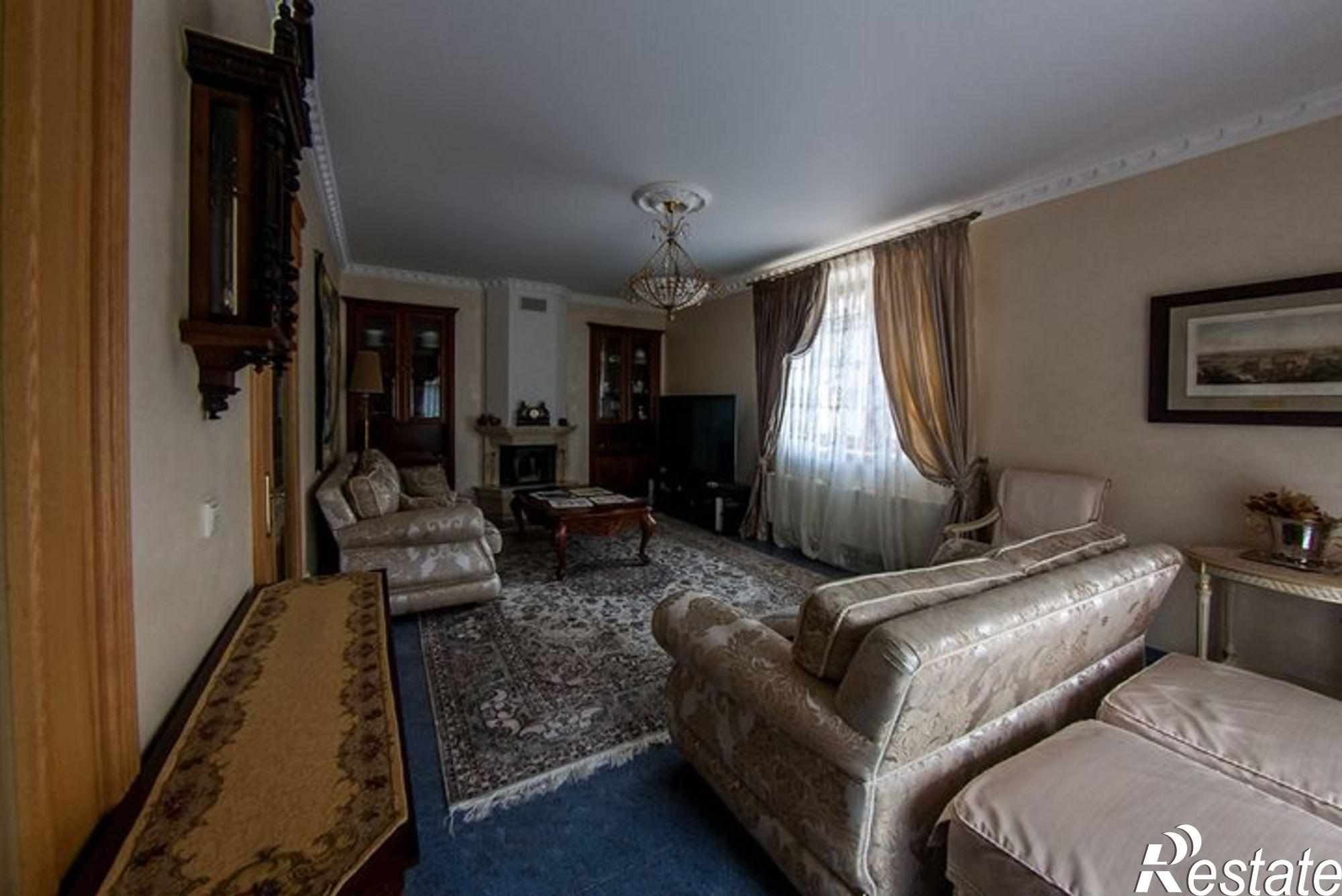 Купить дачу, дом, коттедж за 41 500 000 рублей на Изумрудная ул