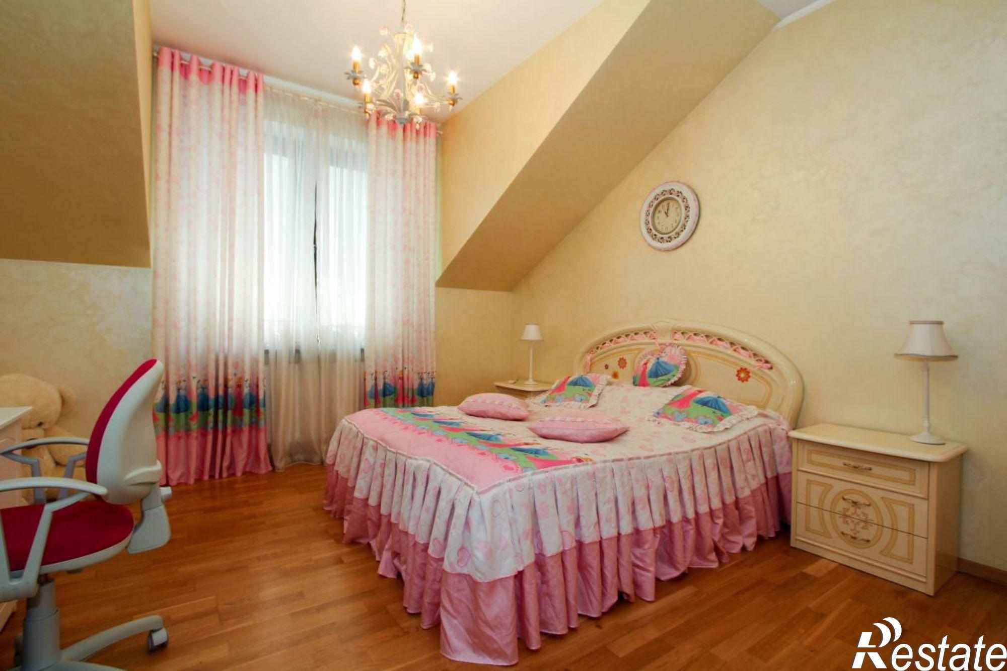 Купить дачу, дом, коттедж за 33 500 000 рублей на Спортивная ул