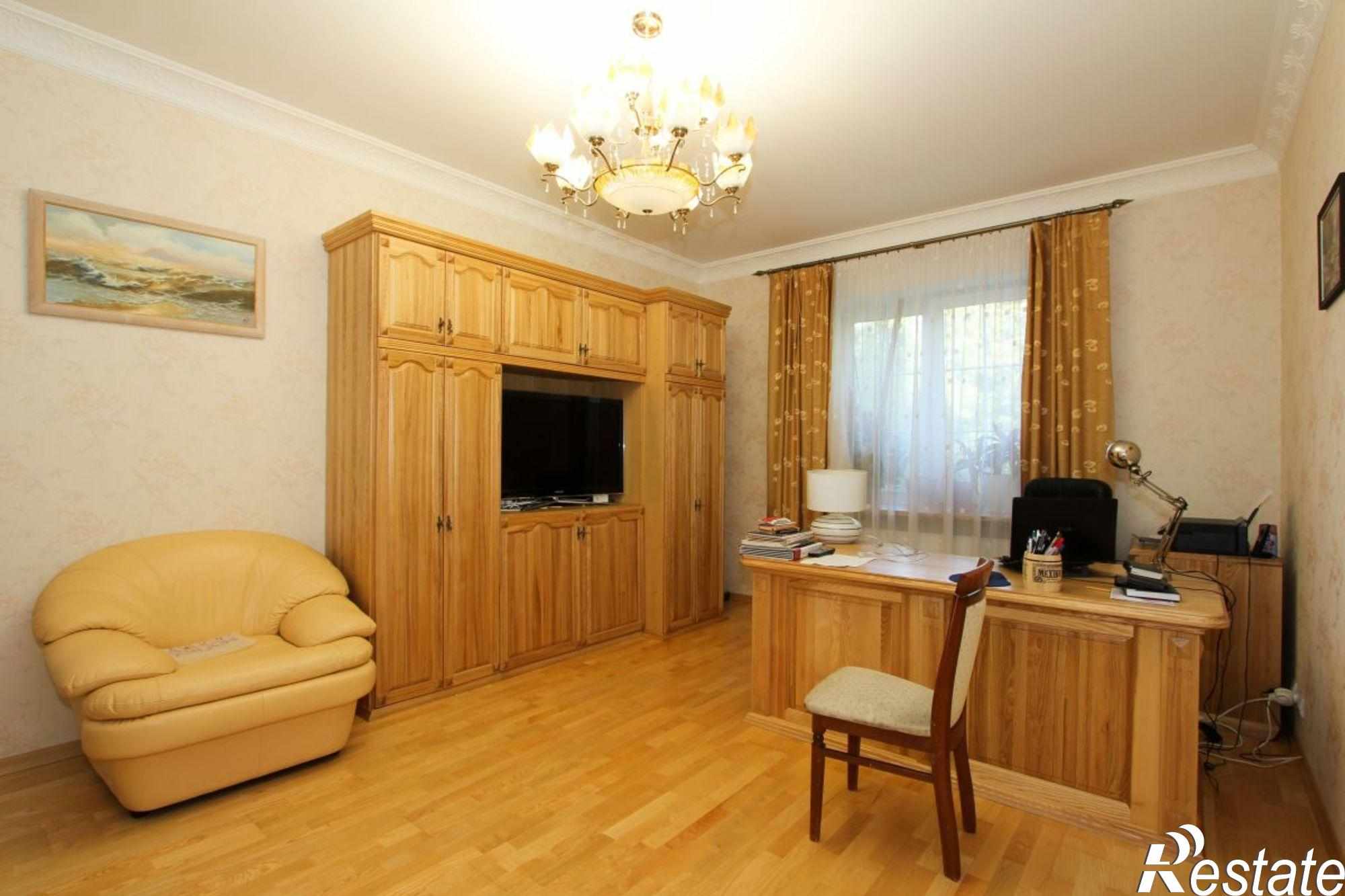 Купить дачу, дом, коттедж за 50 000 000 рублей на Лесная ул
