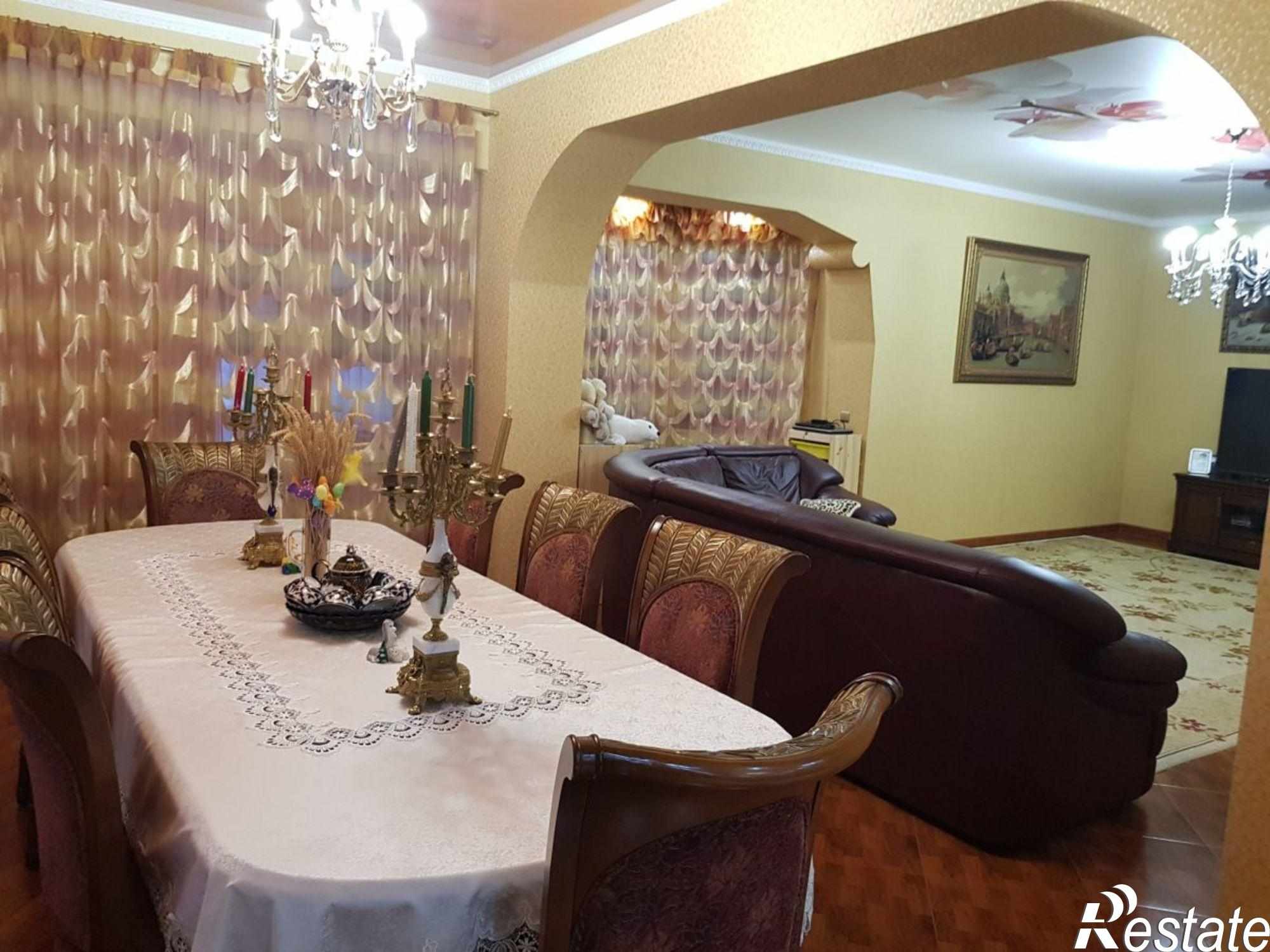 Купить дачу, дом, коттедж за 30 000 000 рублей на Павла Кожина ул