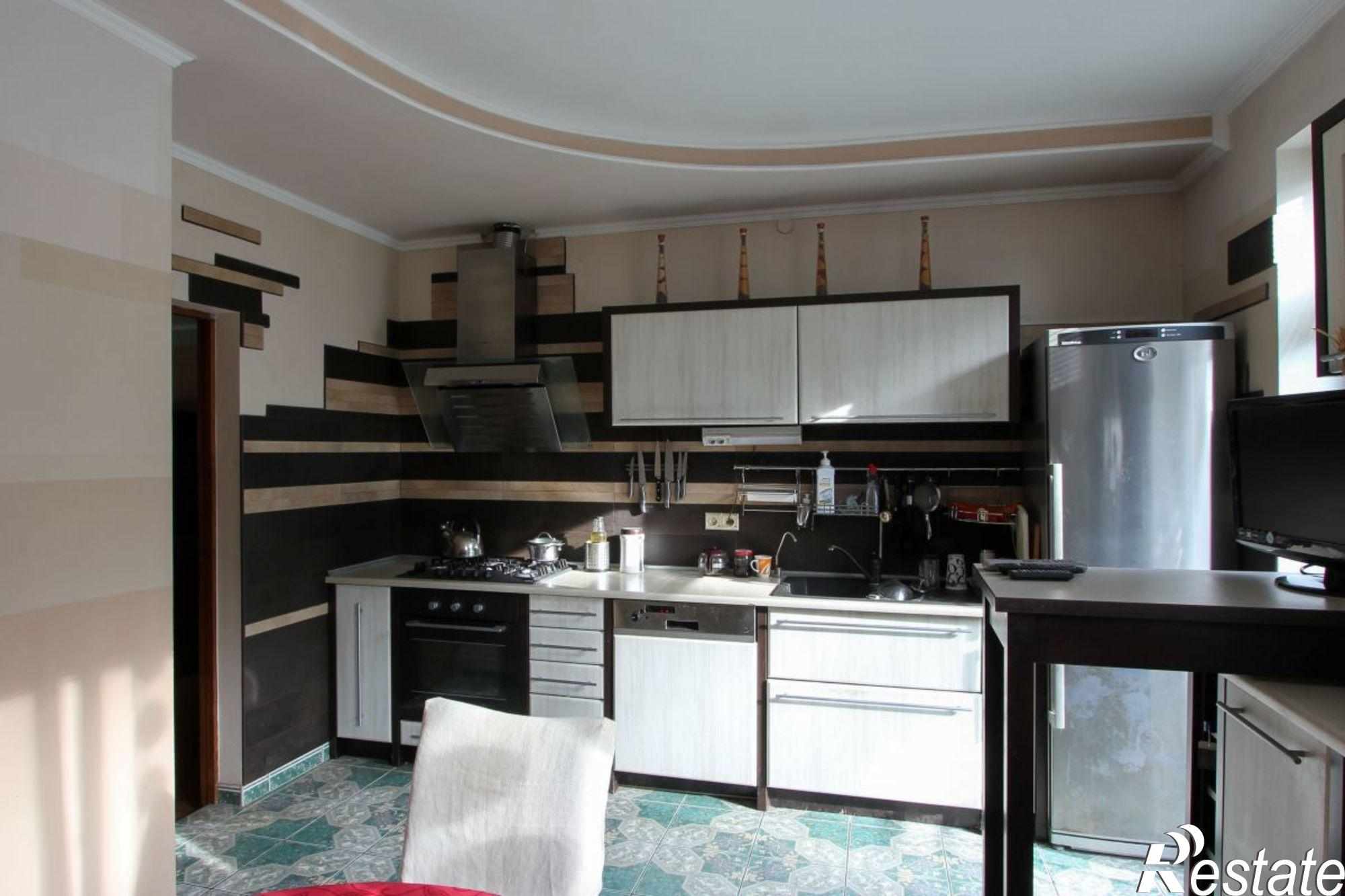 Купить дачу, дом, коттедж за 15 000 000 рублей на Гурьева пер