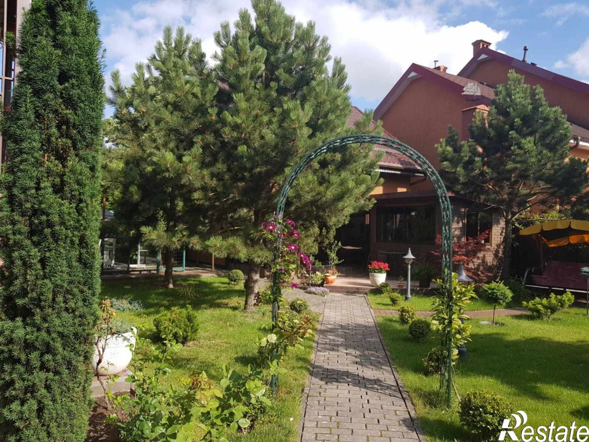 Купить дачу, дом, коттедж за 31 000 000 рублей на Герцена ул