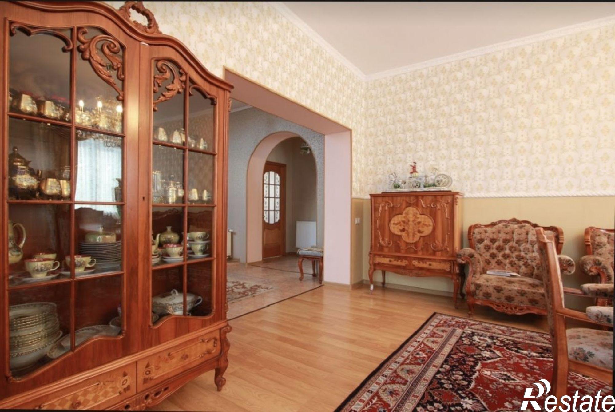 Купить дачу, дом, коттедж за 17 900 000 рублей на Гурьева ул