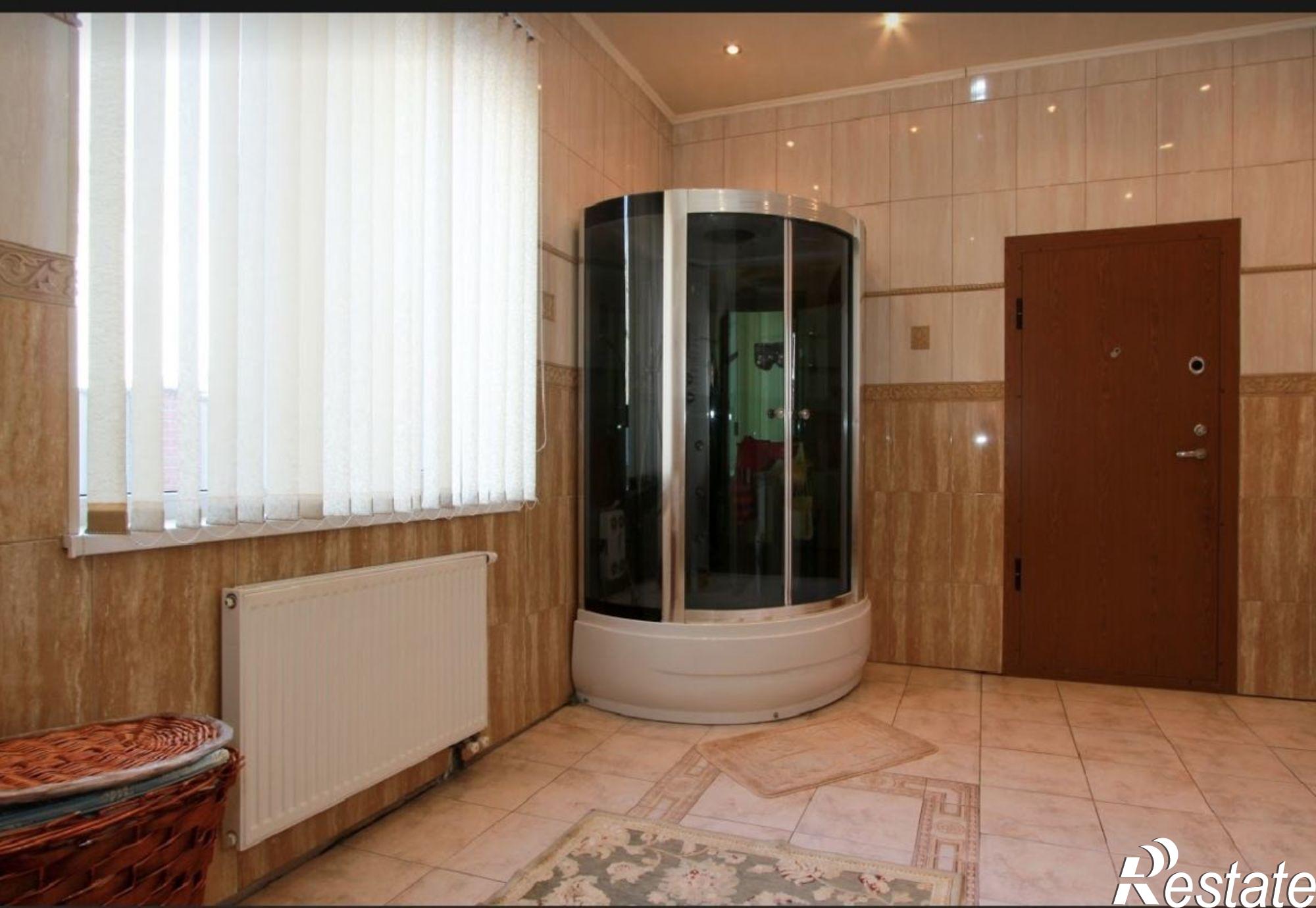 Купить дачу, дом, коттедж за 17 900 000 рублей на Гурьева ул
