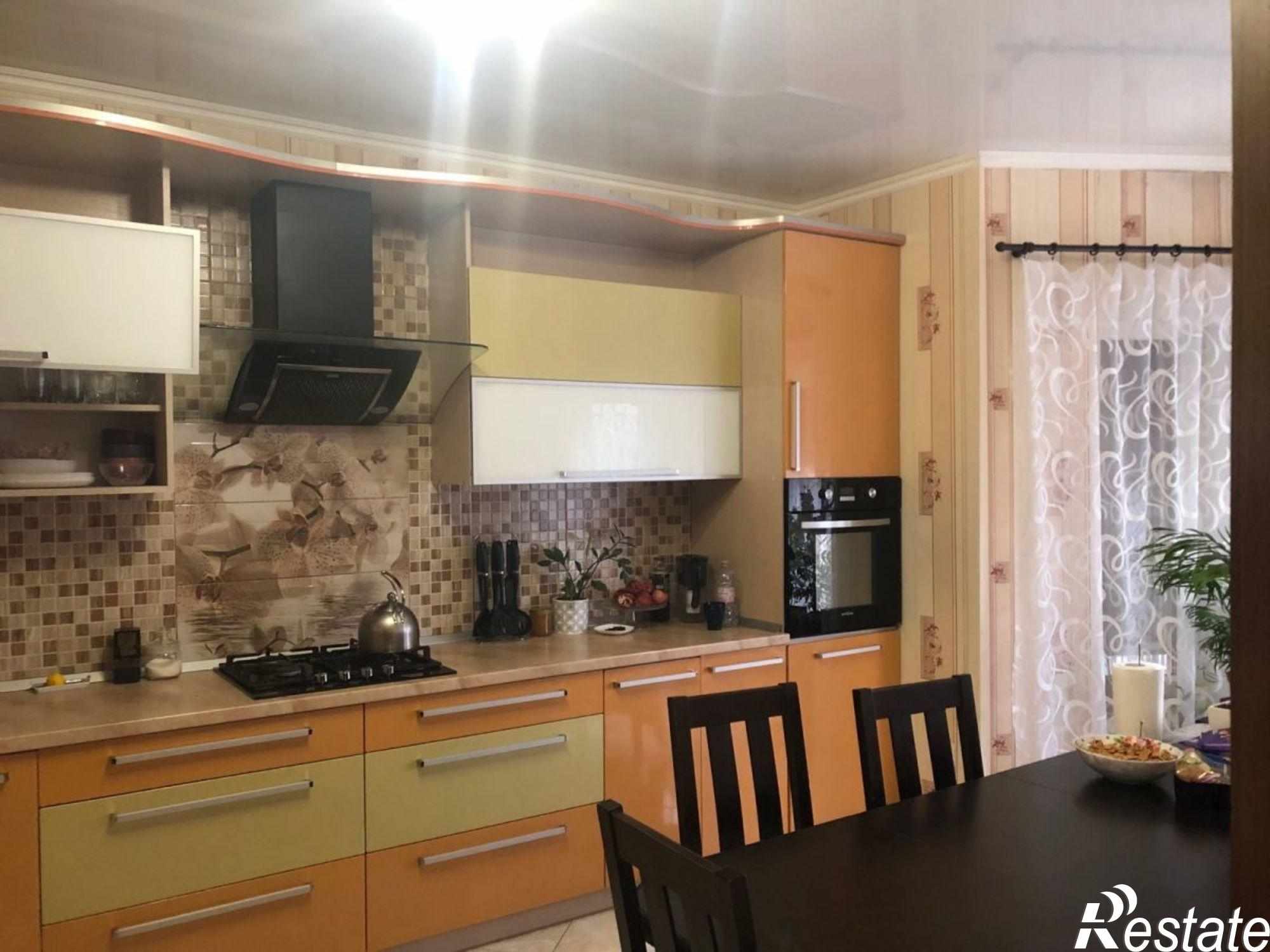 Купить дачу, дом, коттедж за 8 700 000 рублей на Луговая ул