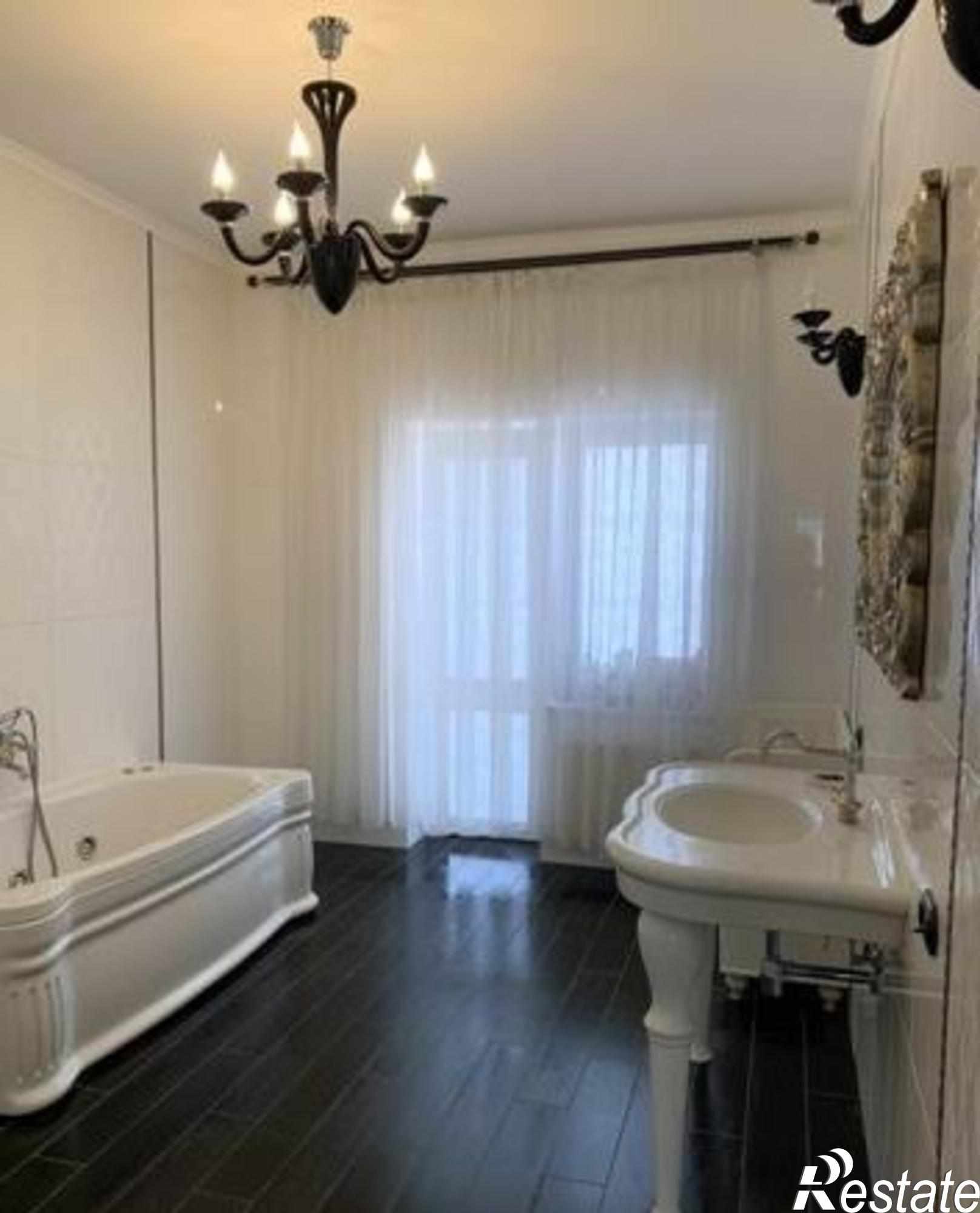 Купить дачу, дом, коттедж за 16 300 000 рублей на Краснокаменная ул