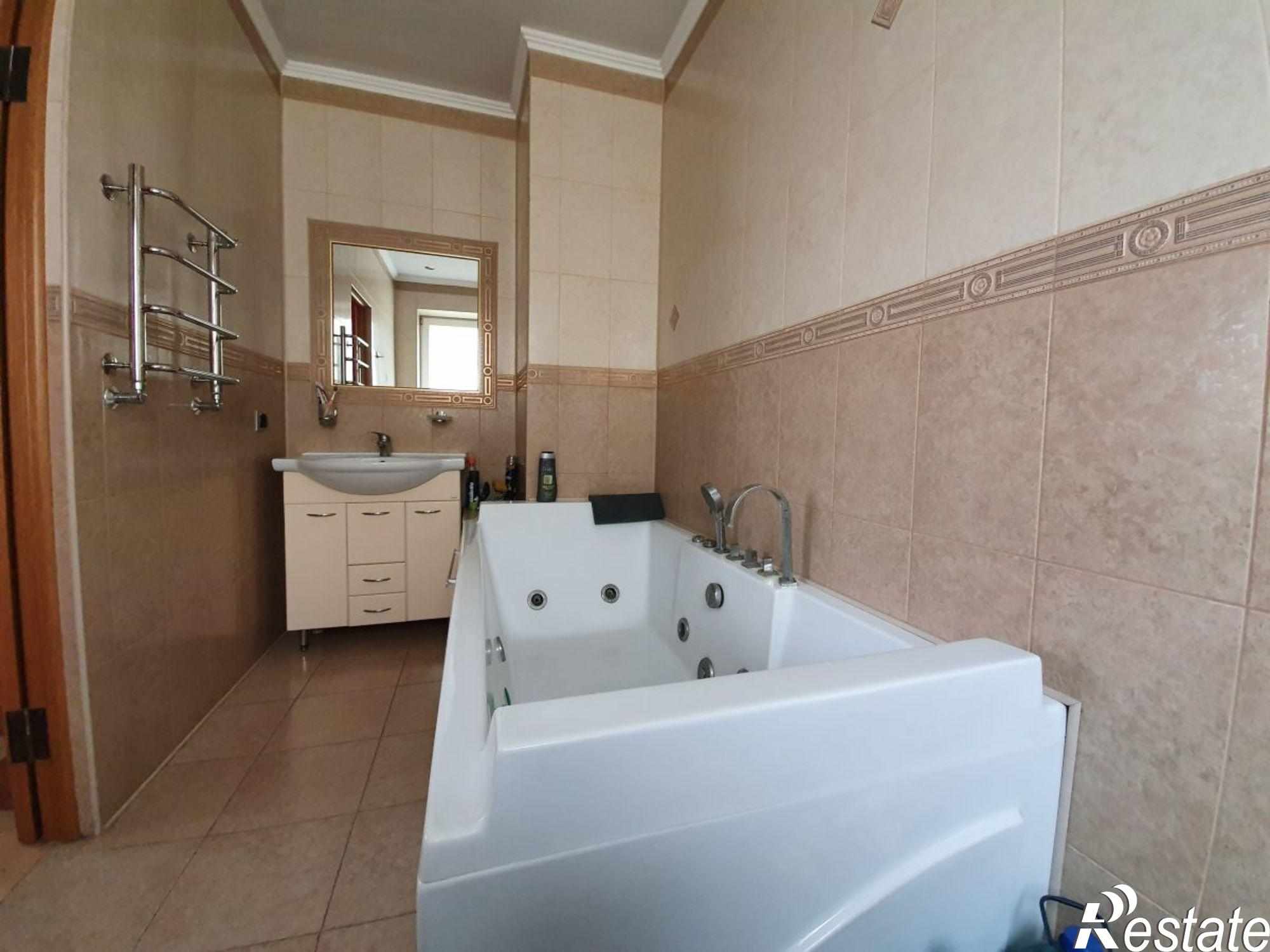 Купить дачу, дом, коттедж за 6 700 000 рублей на Почтовая ул