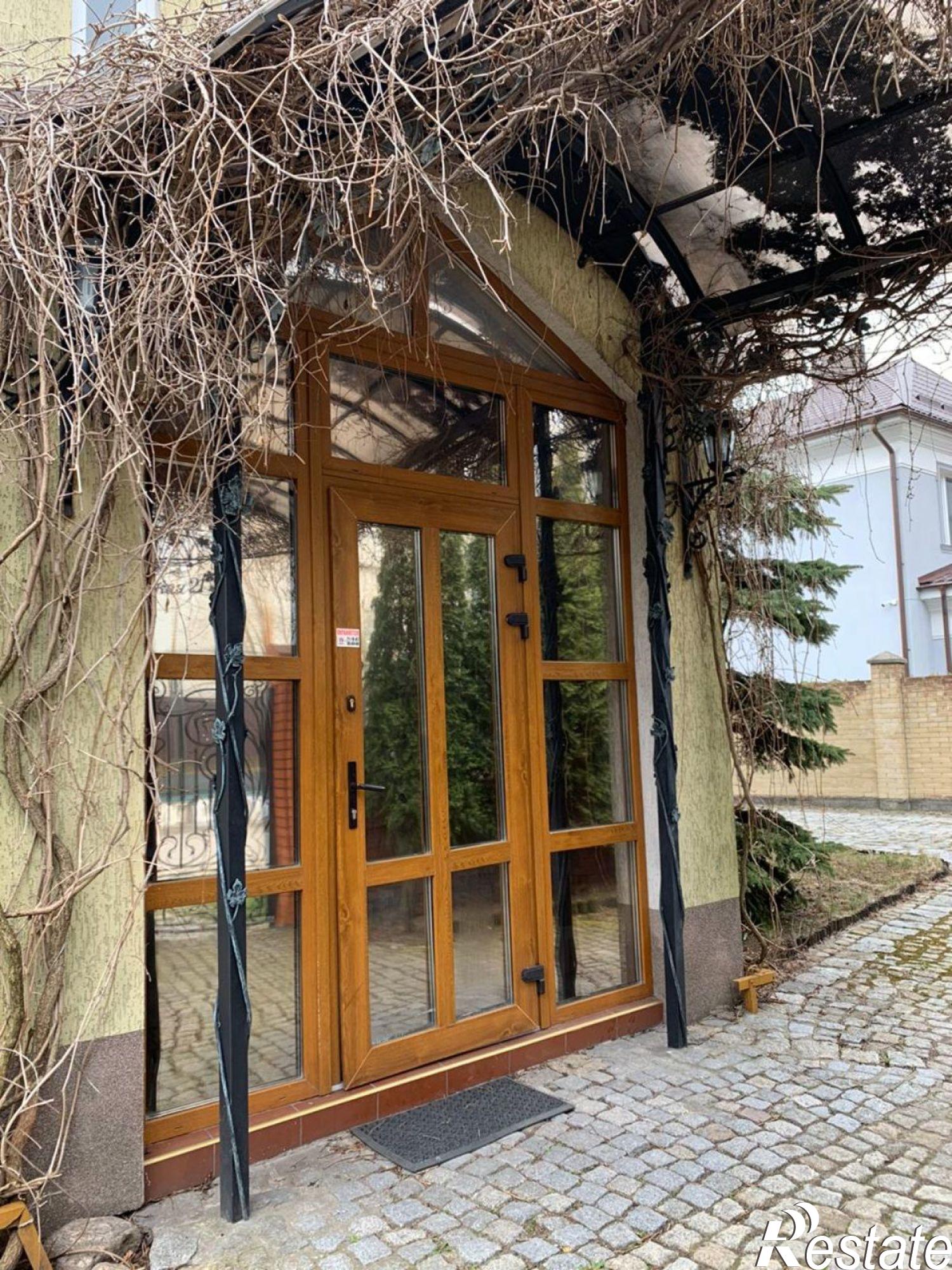 Купить дачу, дом, коттедж за 42 000 000 рублей на Римская ул