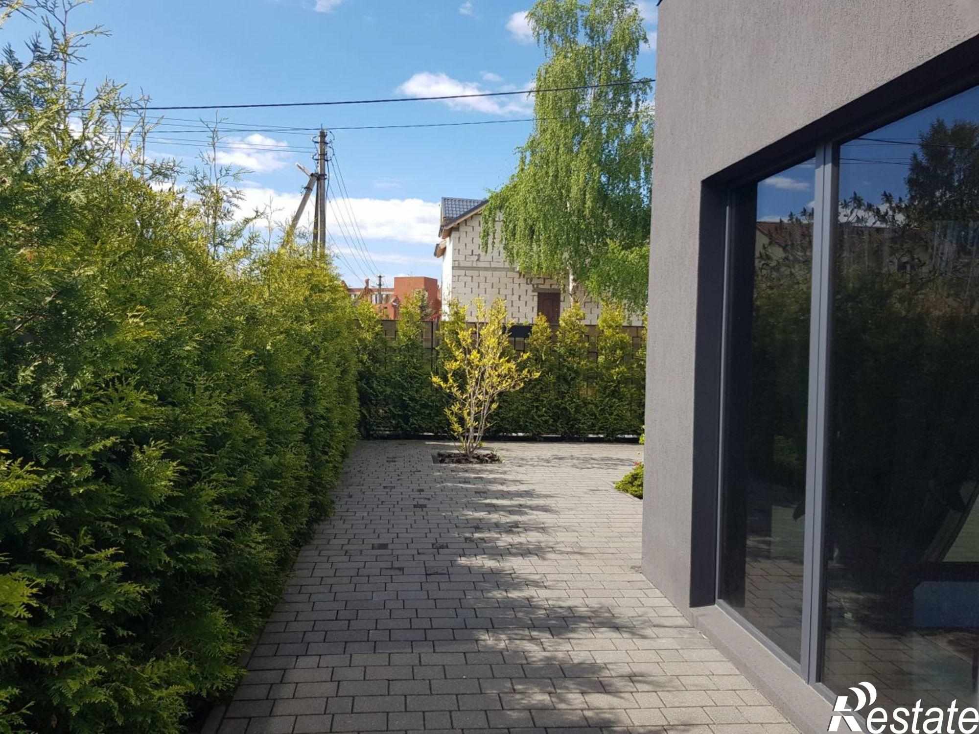 Купить дачу, дом, коттедж за 29 500 000 рублей на Озерная ул