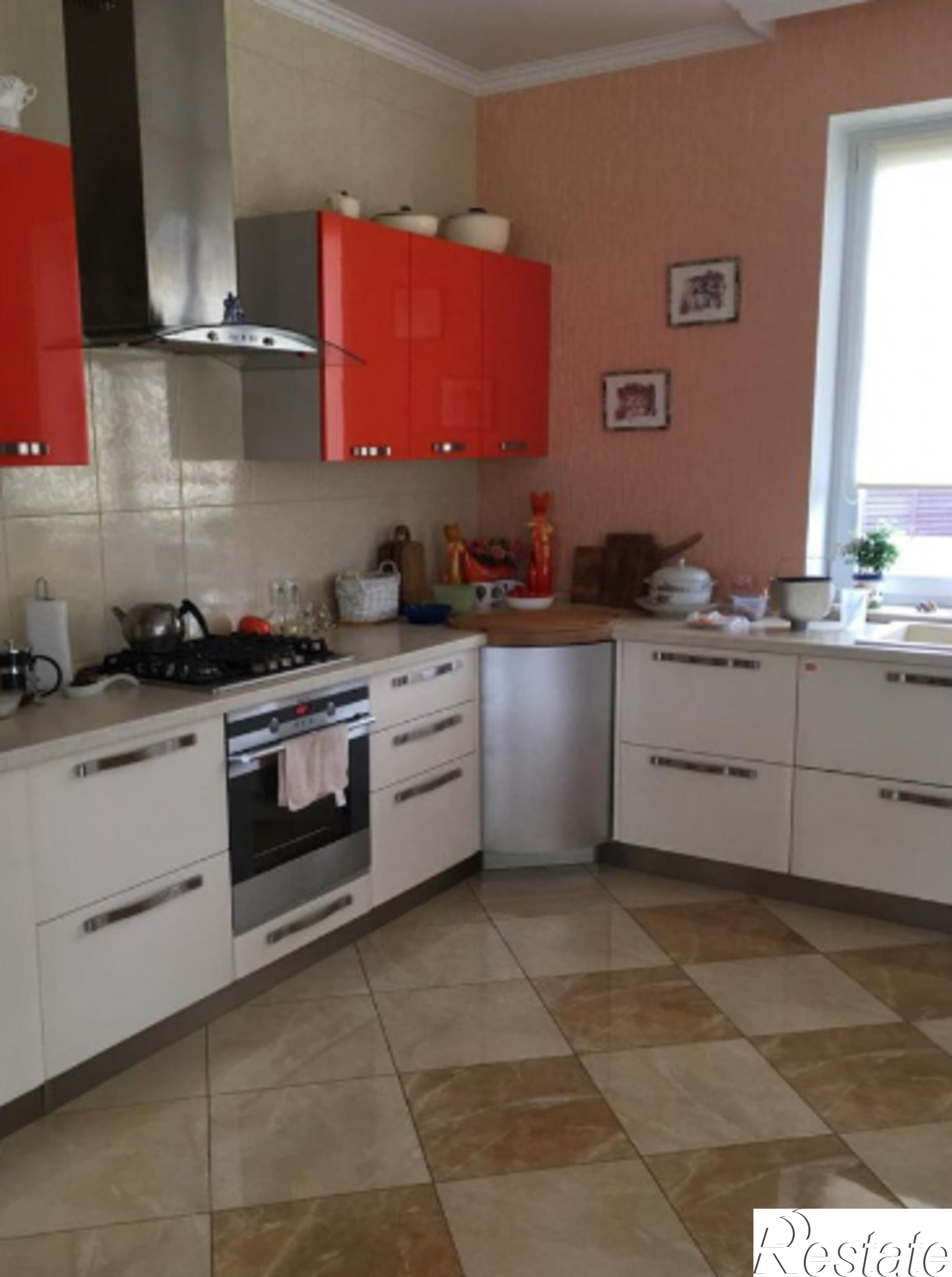 Купить дачу, дом, коттедж за 13 500 000 рублей на Брянская ул