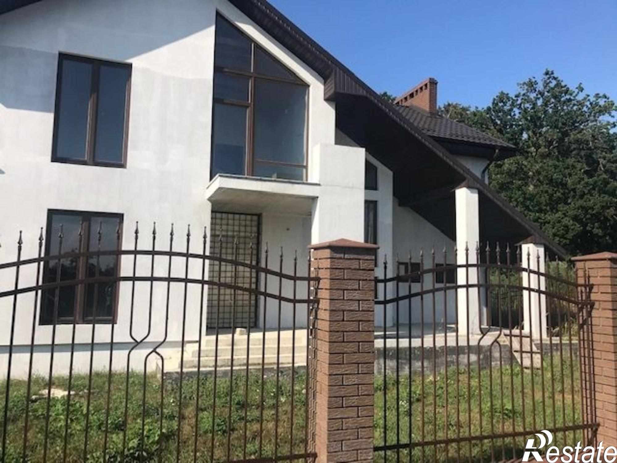 Купить дачу, дом, коттедж за 15 000 000 рублей на Золотистая ул