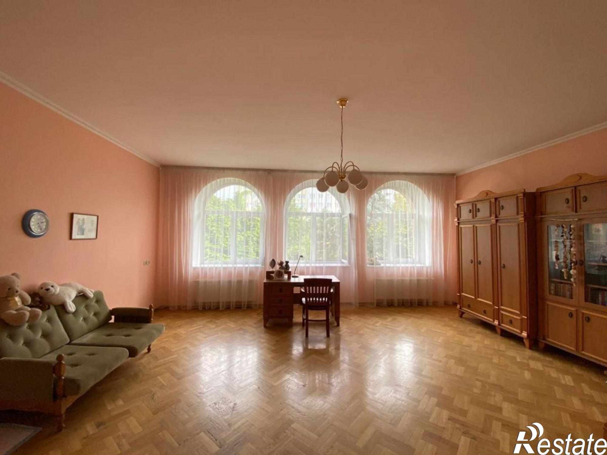 Купить дачу, дом, коттедж за 33 900 000 рублей на Радистов пер