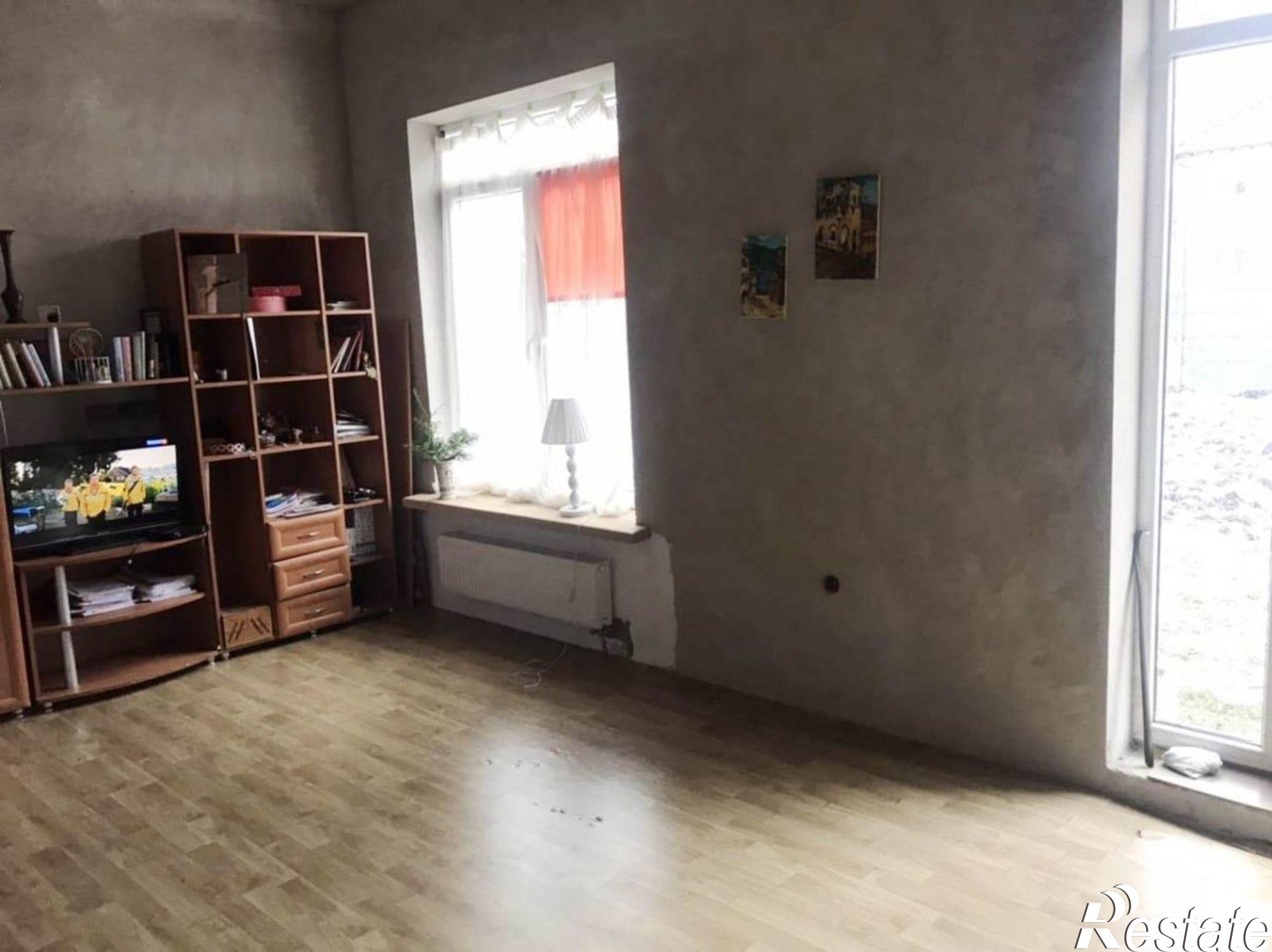 Купить дачу, дом, коттедж за 10 300 000 рублей на Спортивная ул