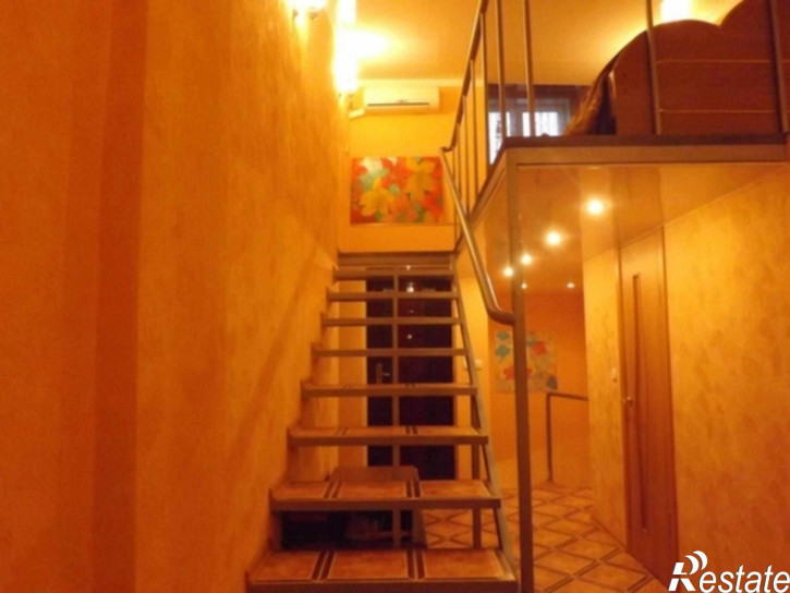 3-комн квартира Коммунистическая улица, 81