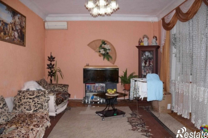 4-комн квартира Октябрьская улица, 288