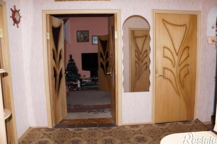4-комн квартира Октябрьская улица, 288
