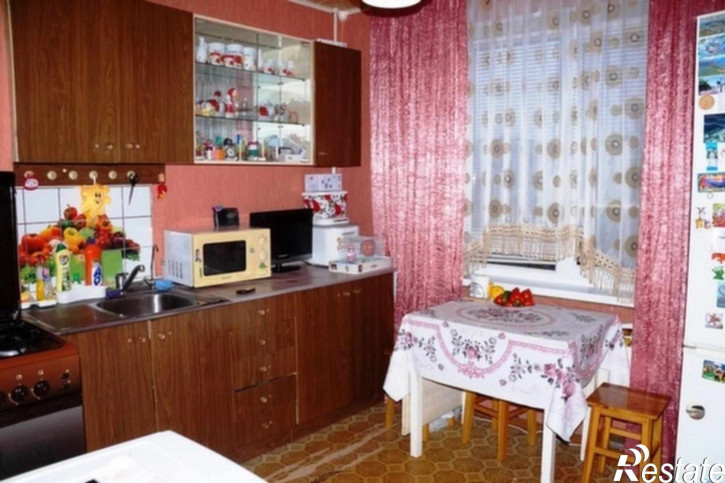 3-комн квартира улица Седина, 46/2