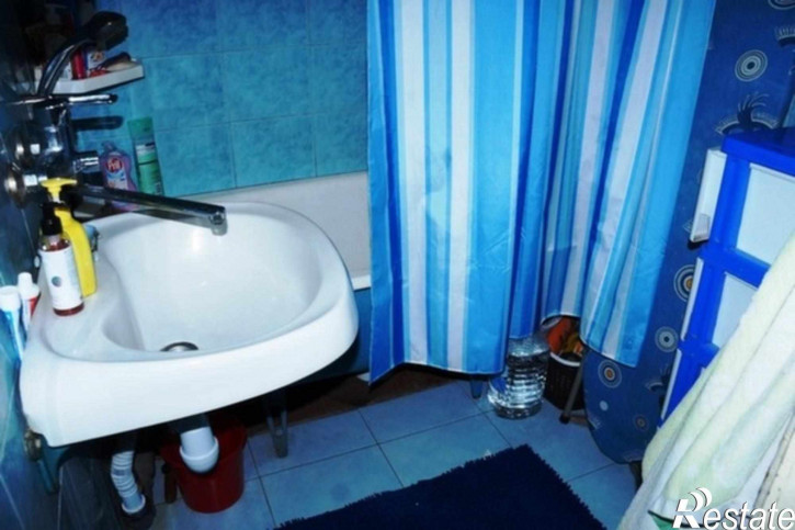 3-комн квартира улица Седина, 46/2