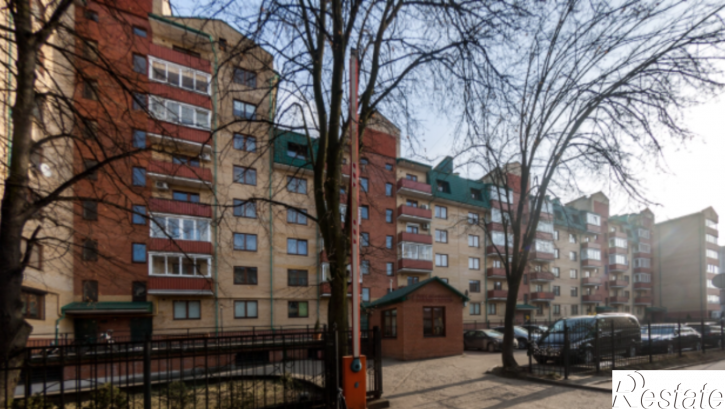 4-комн квартира Щорса пер, 1