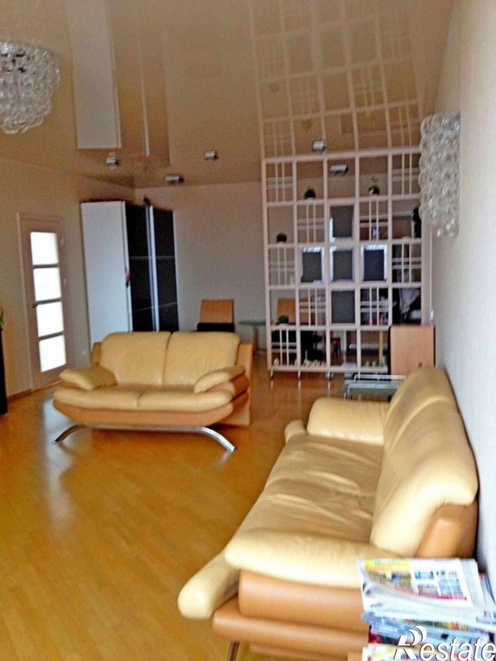 2-комн квартира В.Котика ул, 21