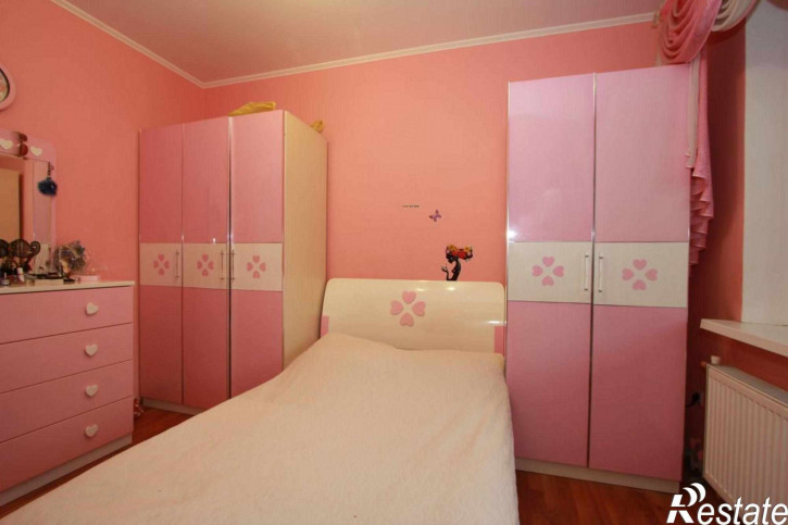 3-комн квартира Генерала Толстикова ул, 18