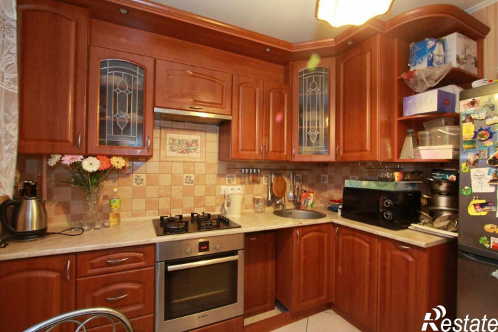 3-комн квартира Генерала Толстикова ул, 18