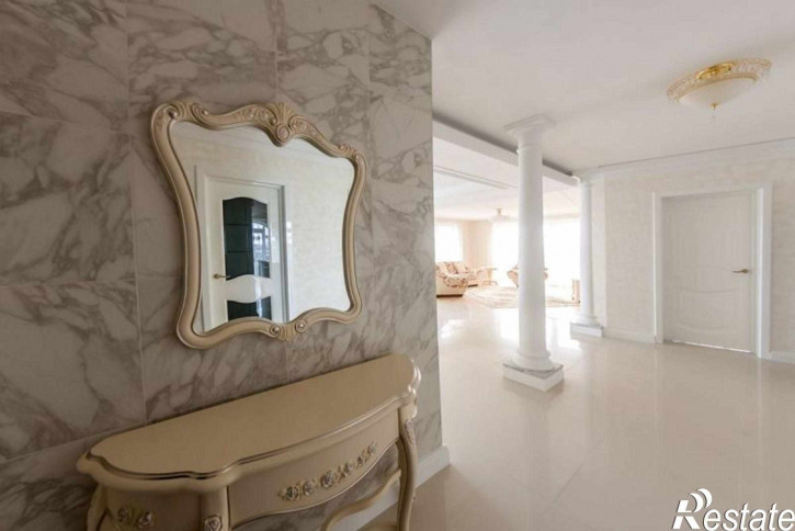 3-комн квартира Комсомольский пер, 3