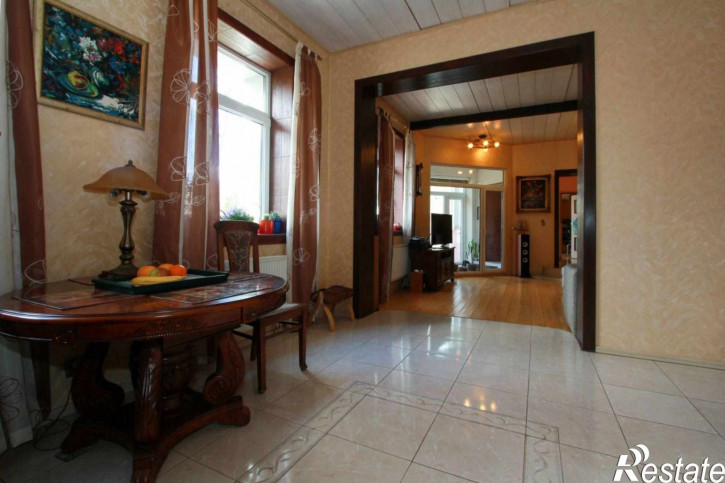 5-комн квартира Огарева ул, 28