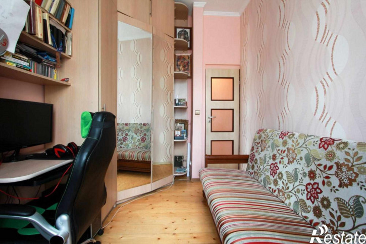 5-комн квартира Огарева ул, 28