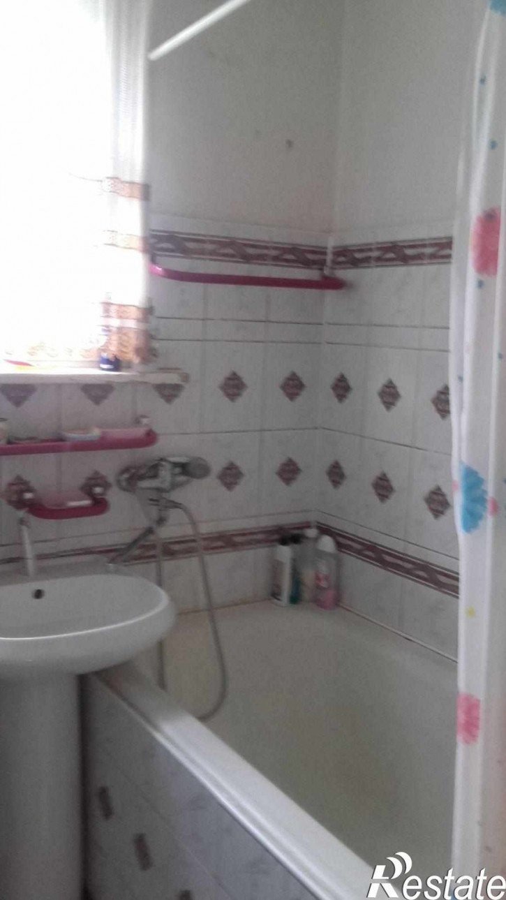 4-комн квартира Саратовская ул, 8