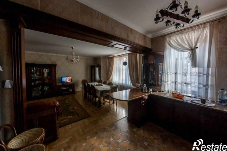 6-комн квартира Офицерская ул, 7