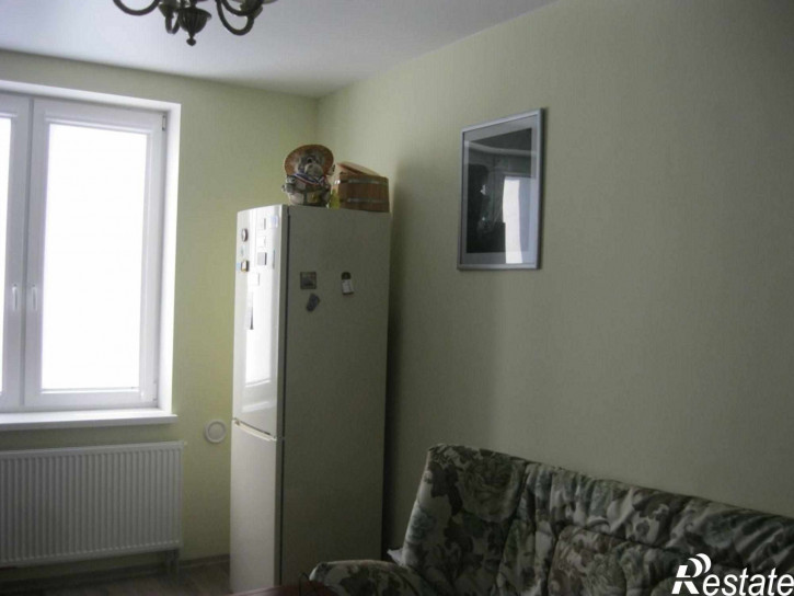 4-комн квартира Яблоневая ул, 5