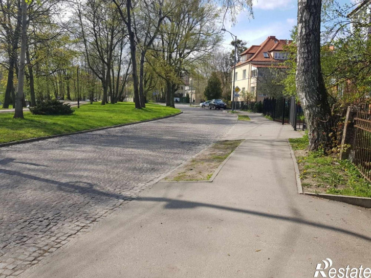 3-комн квартира Верхнеозерная ул, 9а