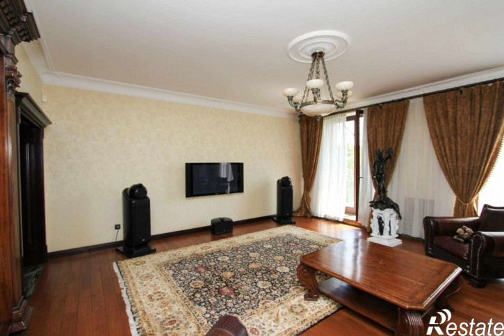 2-комн квартира Багратиона ул, 123