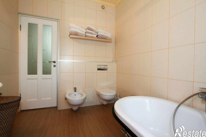 2-комн квартира Каштановая аллея ул, 7