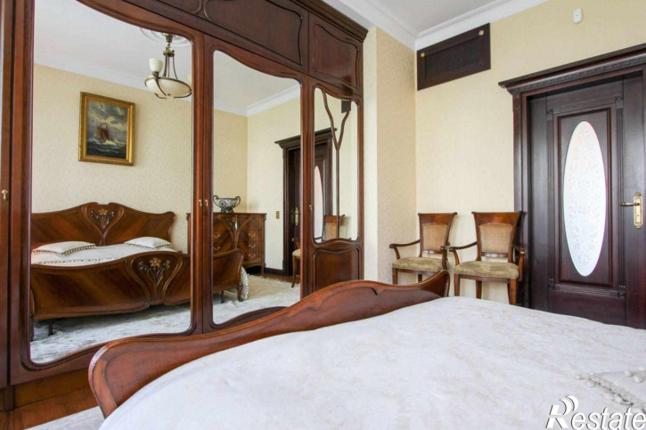 2-комн квартира Багратиона ул, 123