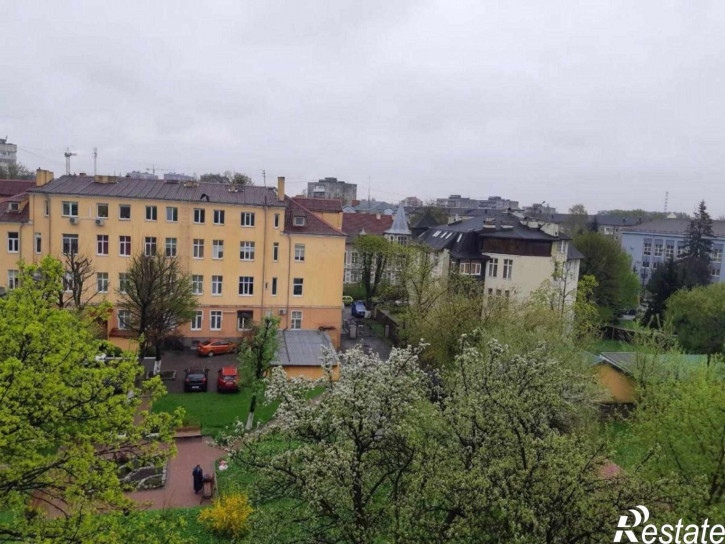 2-комн квартира Космонавта Пацаева ул, 6а