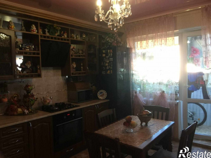 3-комн квартира Радистов ул, 56 а