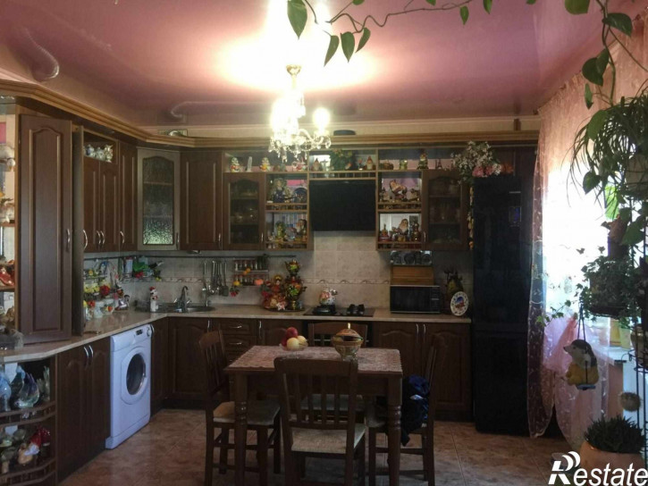 3-комн квартира Радистов ул, 56 а