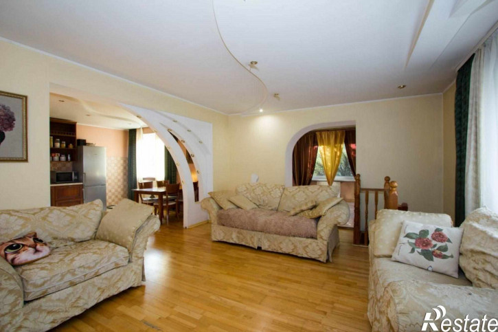 4-комн квартира Щорса ул, 5