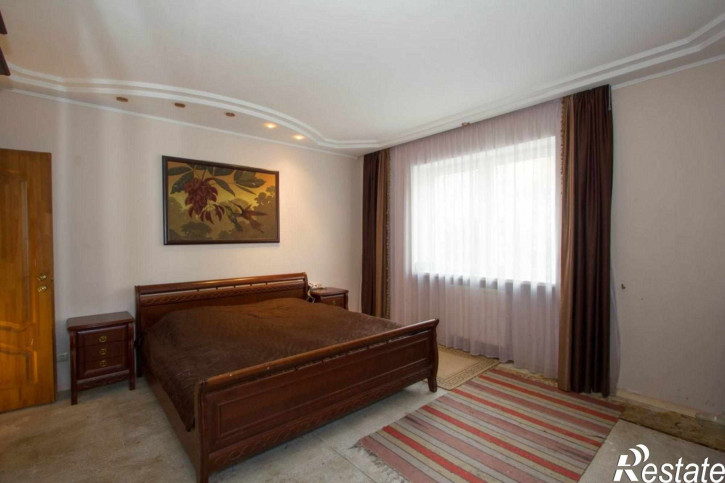 4-комн квартира Щорса ул, 5