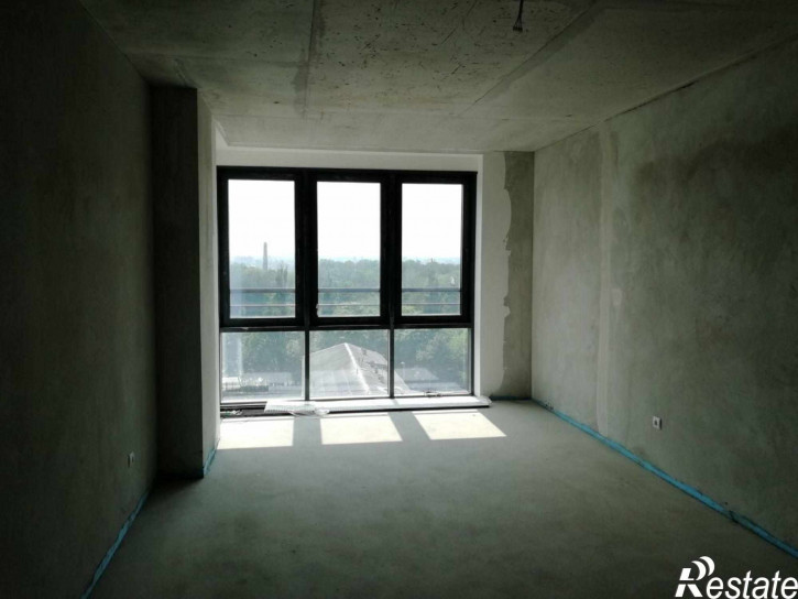 4-комн квартира Сержанта Колоскова ул, 8