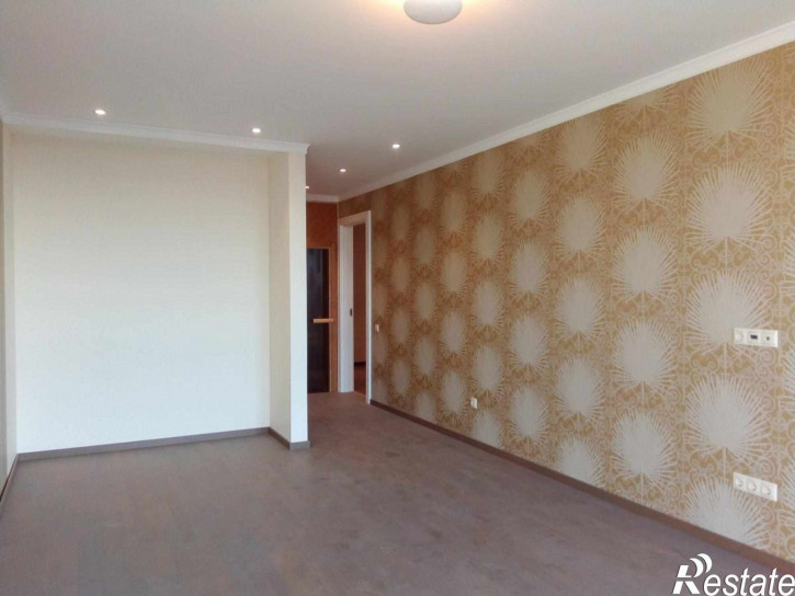4-комн квартира Сержанта Колоскова ул, 8