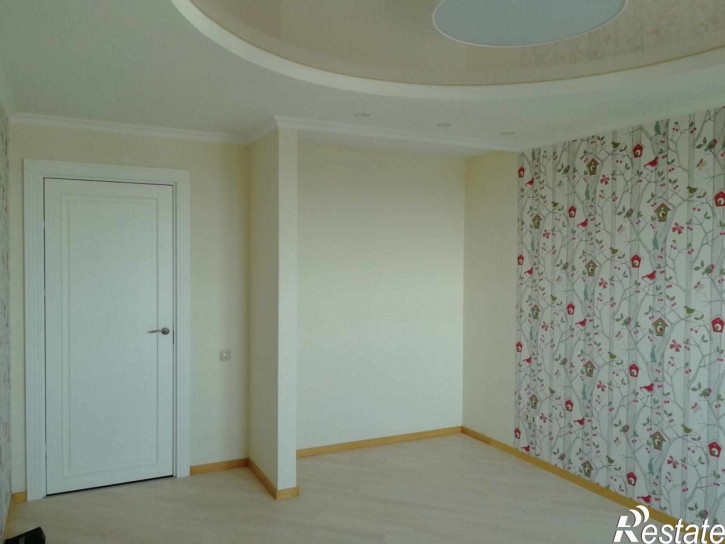 4-комн квартира Сержанта Колоскова ул, 8